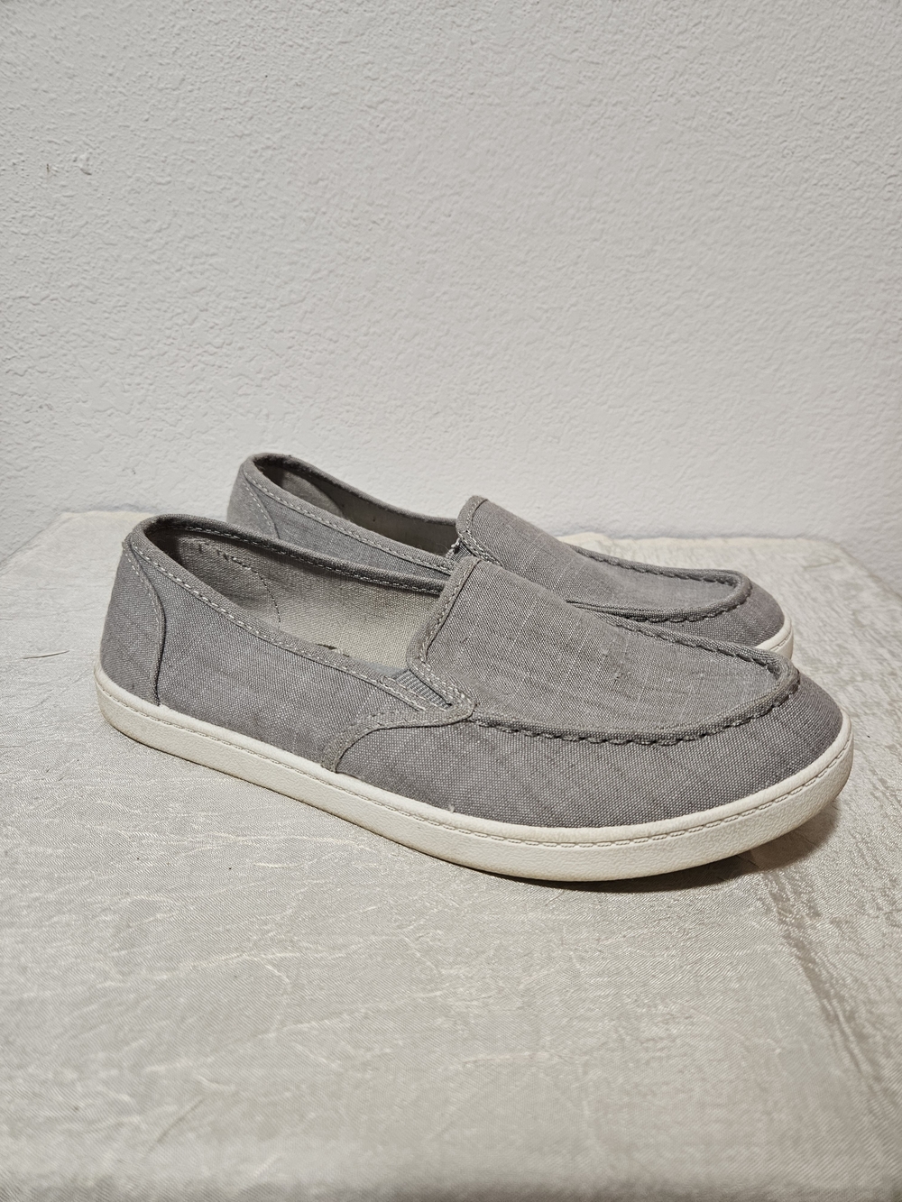 Time and Tru Women's Gray Slip-On Loafers with White Sole